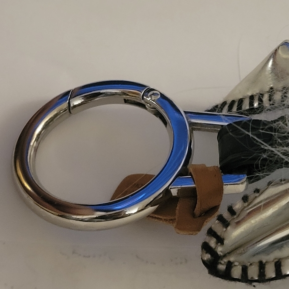 MCM VISETOS PUNK RABBIT KEY CAIN PURSE CHARM - Picture 6 of 9